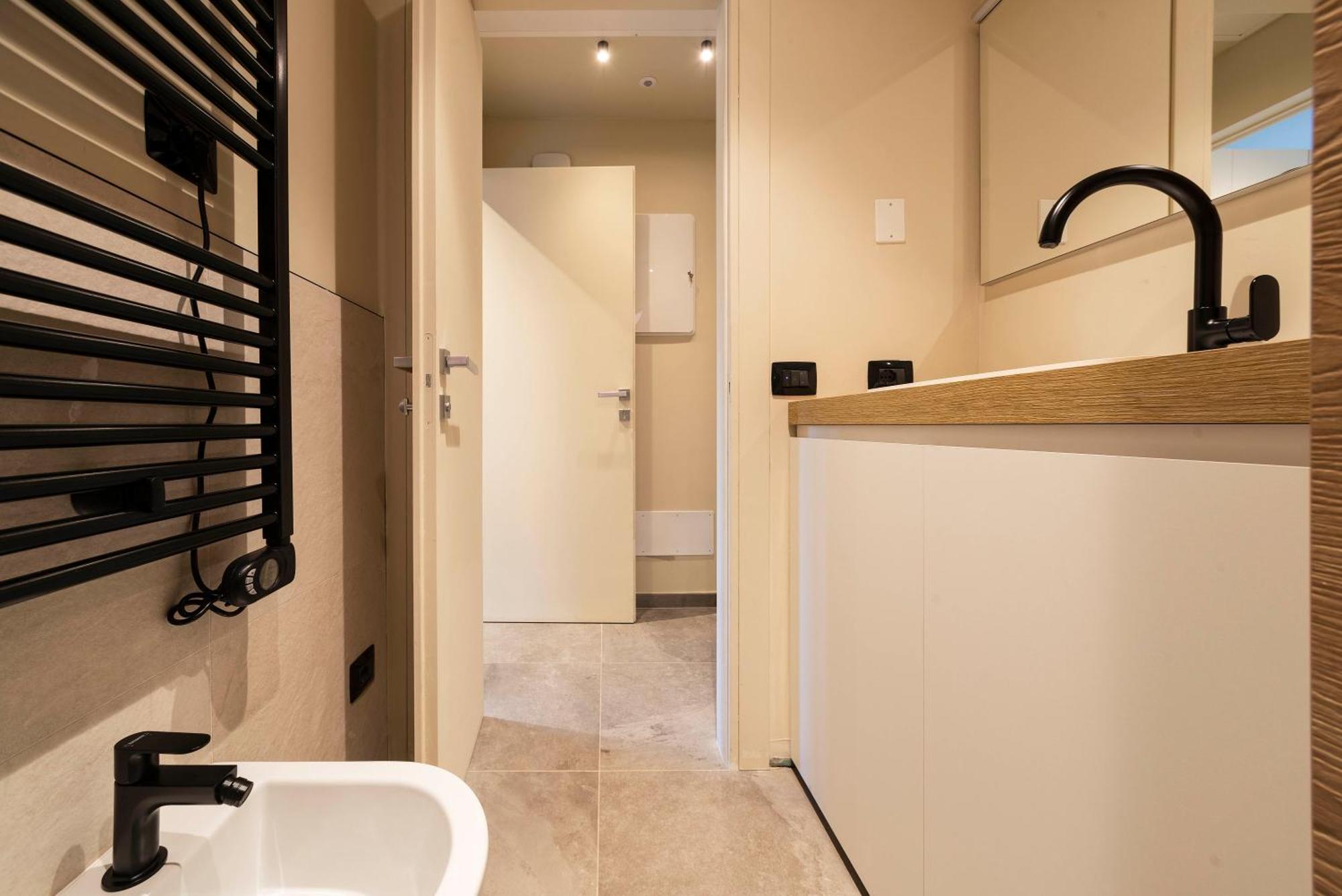 Pensión Italianflat - Verona's River, Free Parking For Car & Bike, Nature, Relax