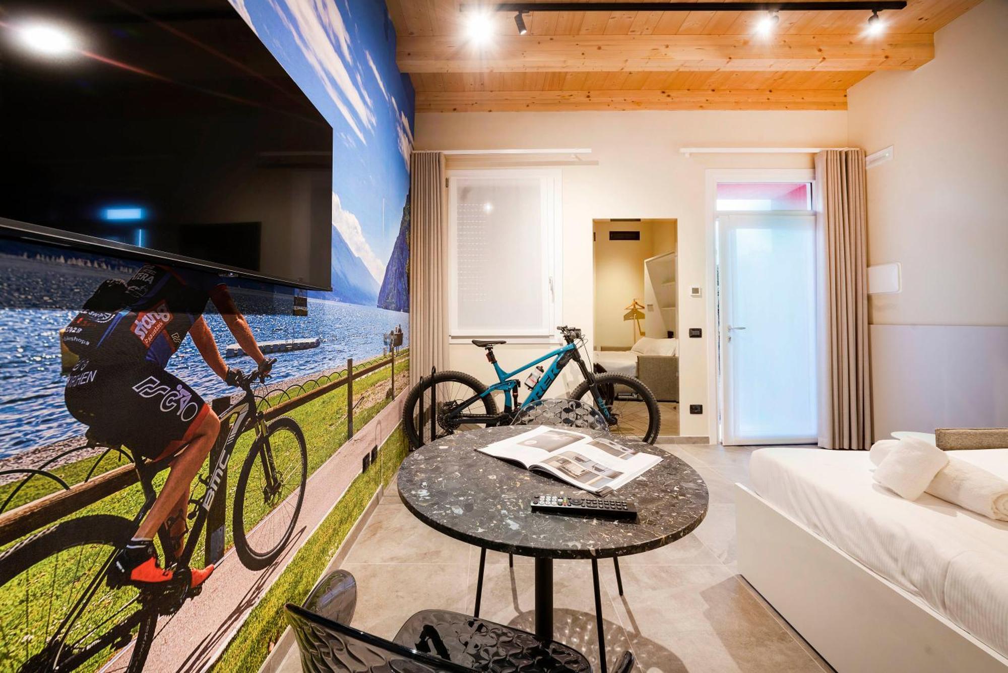 Pensión Italianflat - Verona's River, Free Parking For Car & Bike, Nature, Relax Verona